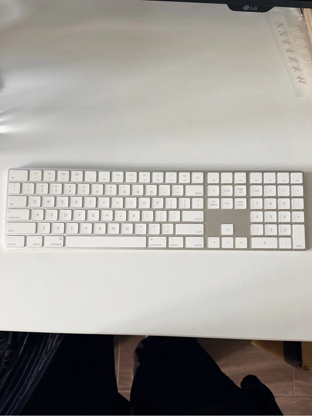 Magic Keyboard with Numeric Keypad - US English